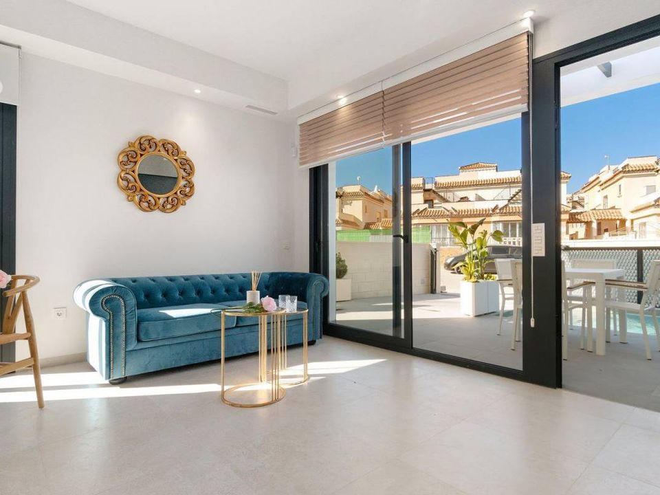 Villa in Los Montesinos, Alicante - photo 3