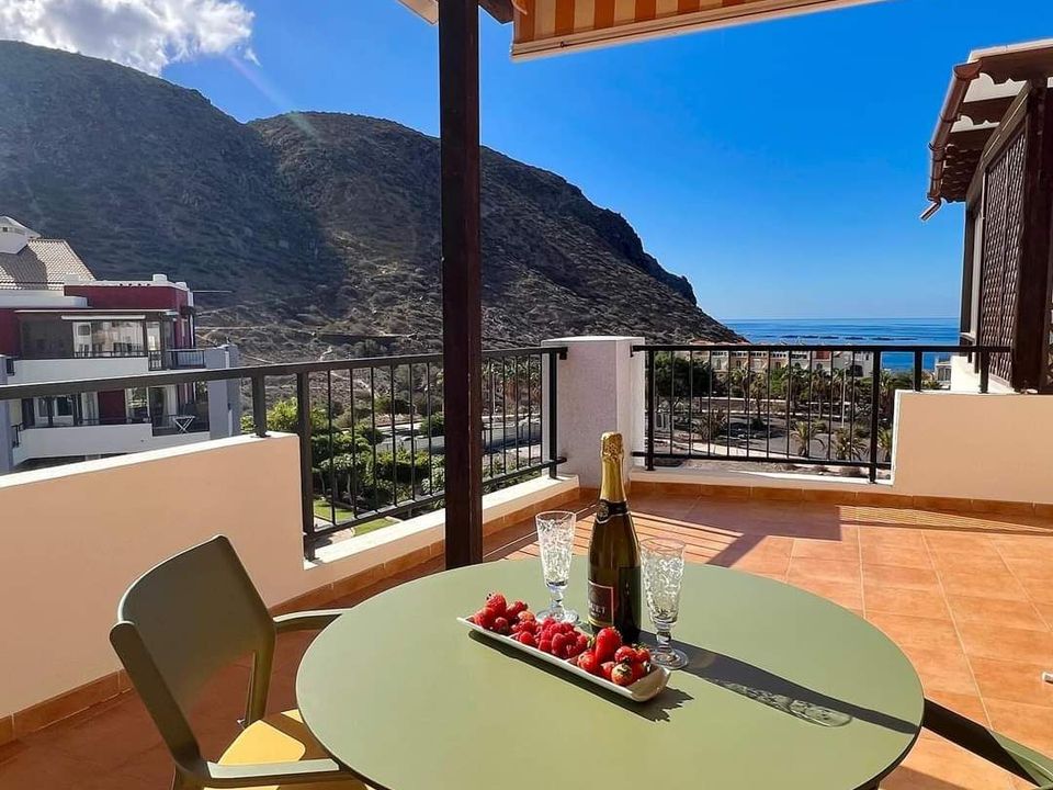 Lejlighed i Playa De Los Cristianos, Tenerife - foto 1