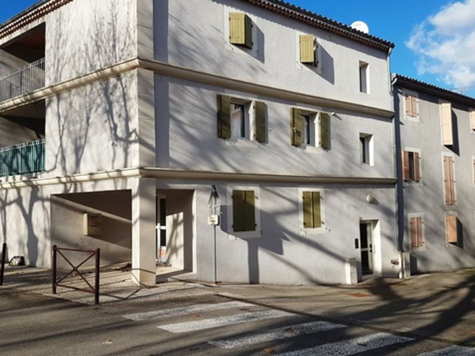 L'establiment comercial a Chomérac, Ardeche - foto 1