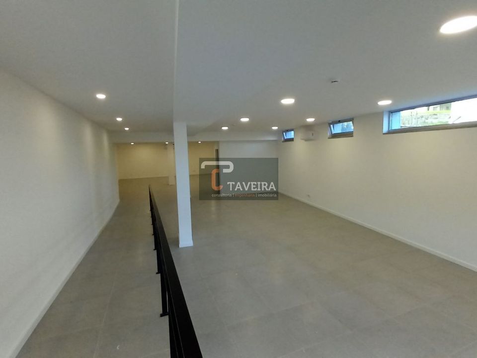 Erhvervsejendom i Arcos de Valdevez, Viana do Castelo - foto 3