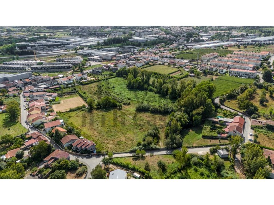 Helårsgrund i Braga, Braga - foto 1