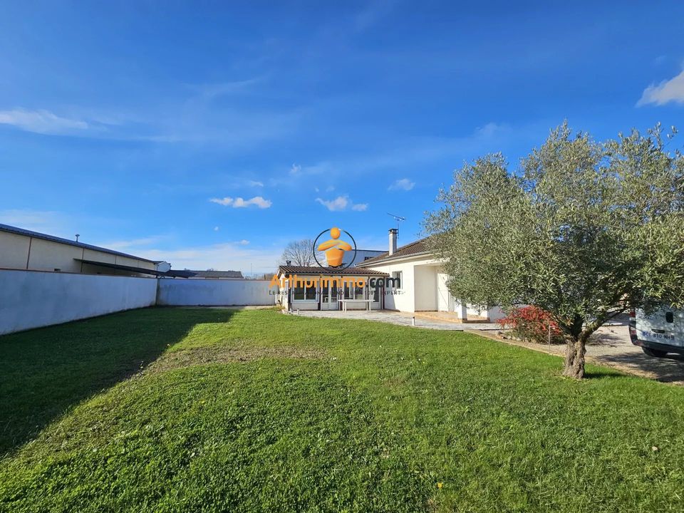 Villa i Aureilhan, Hautes-Pyrenees - foto 1