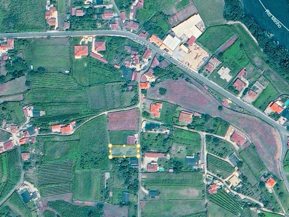 Helårsgrund i Bela, Viana do Castelo - foto 1
