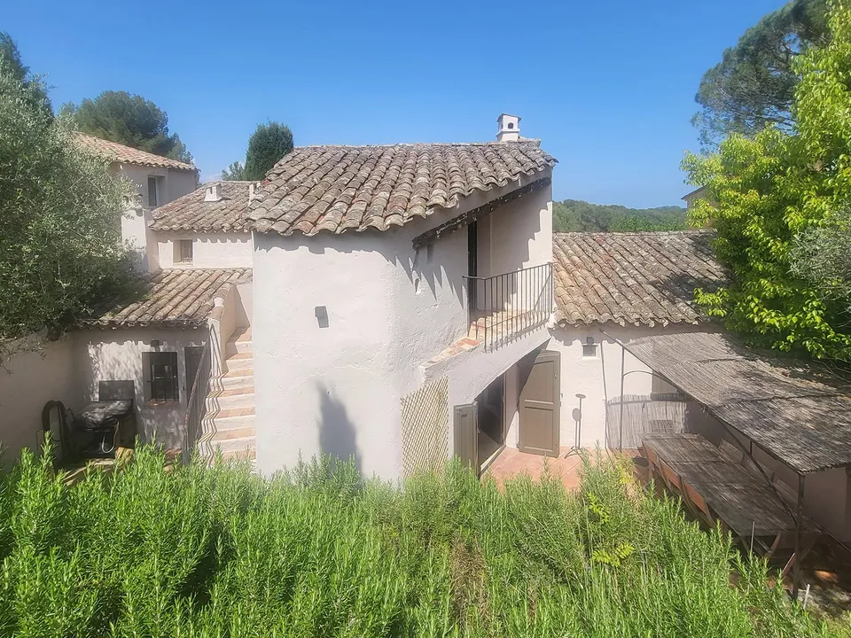 Villa i Mouans-Sartoux, Alpes-Maritimes - foto 1