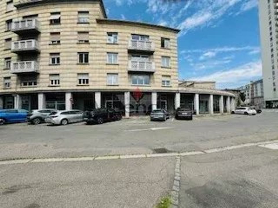 Erhvervsejendom i Mulhouse, Haut-Rhin - foto 1