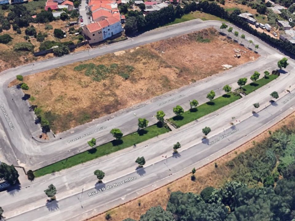 Helårsgrund i Odivelas, Lisbon - foto 1