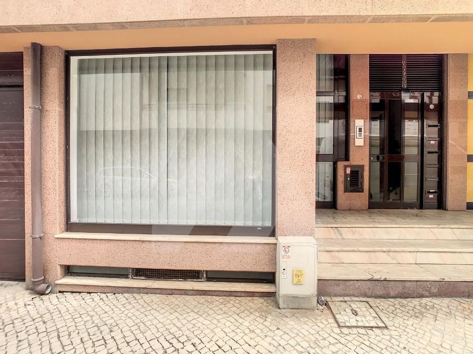 Erhvervsejendom i Ovar, Aveiro - foto 1