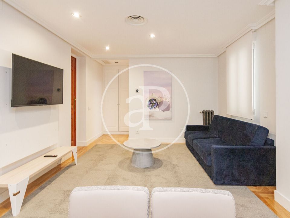 Apartment in Madrid, Madrid - photo 1