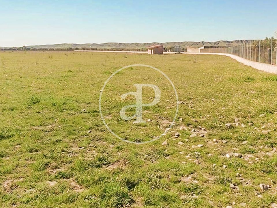 Helårsgrund i Fuente El Saz De Jarama, Madrid - foto 1