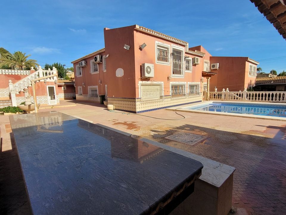 Villa i Alfaz del Pi, Alicante - foto 1