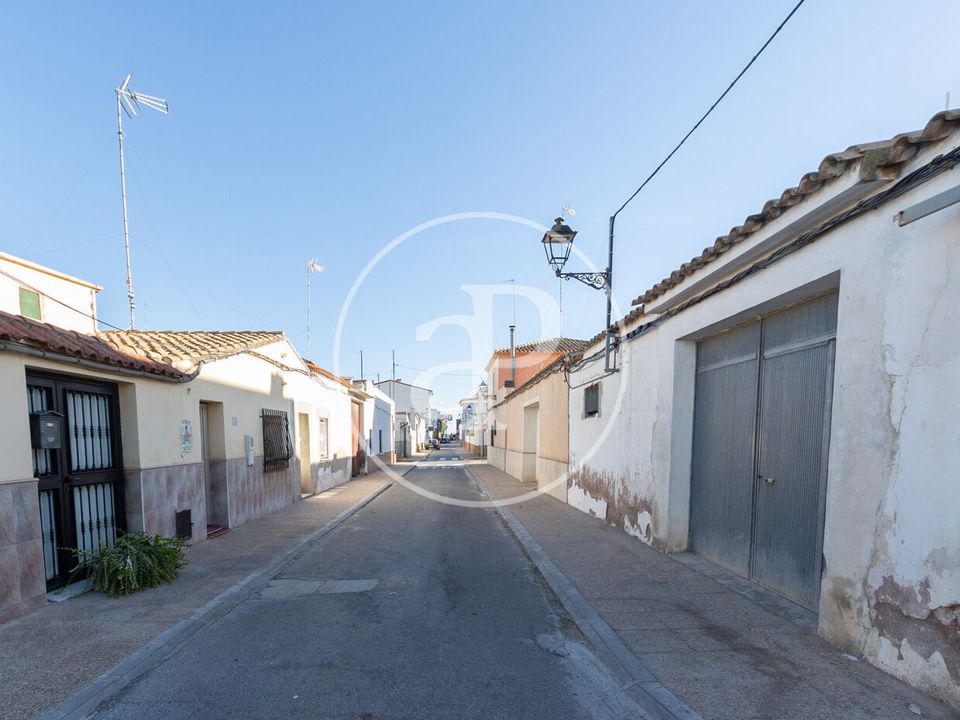 Helårsgrund i San Antonio De Benageber, Valencia - foto 1
