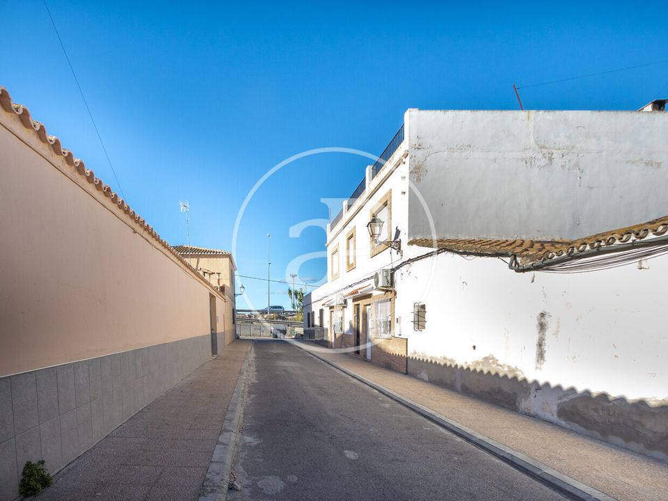 Helårsgrund i San Antonio De Benageber, Valencia - foto 3