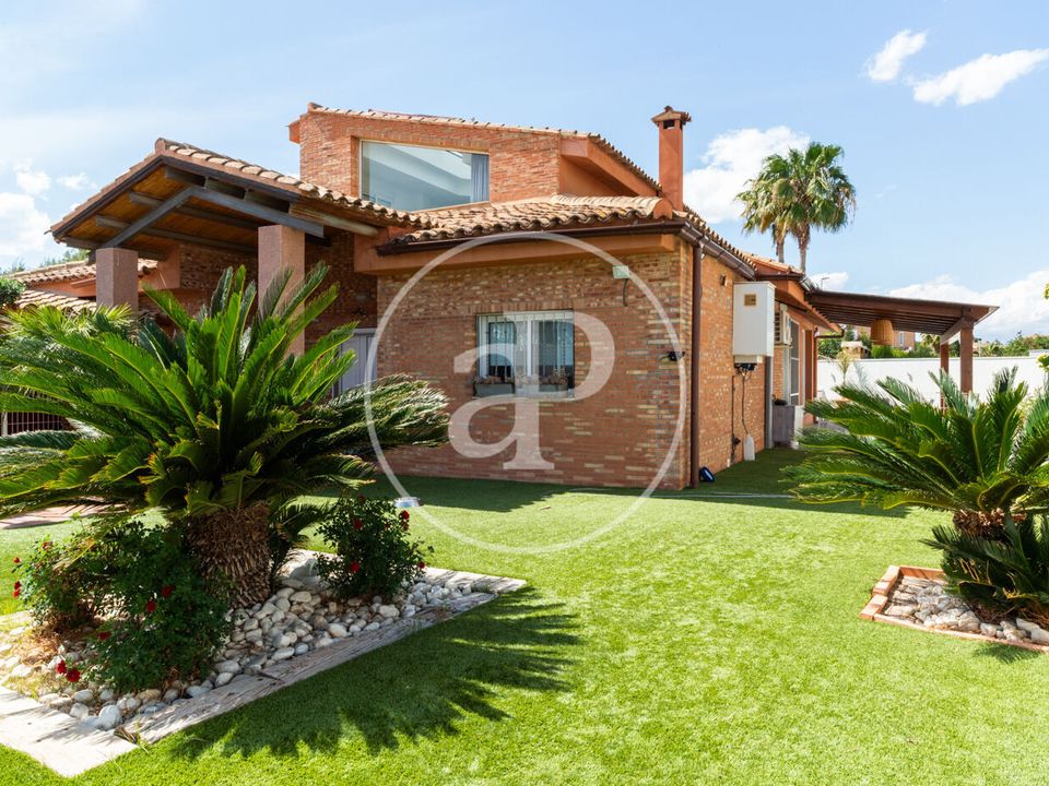Villa i Riba-Roja De Turia, Valencia - foto 1