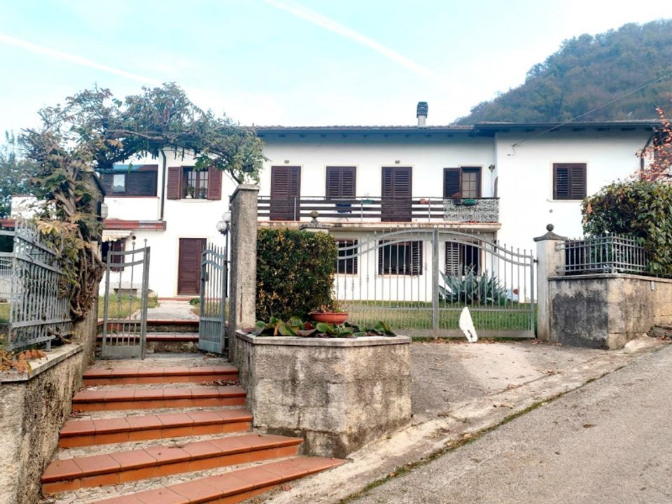 Lejlighed i Cornedo Vicentino, Vicenza - foto 1