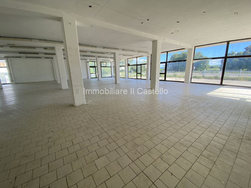 Propriedade comercial em Passignano Sul Trasimeno, Perugia - foto 4