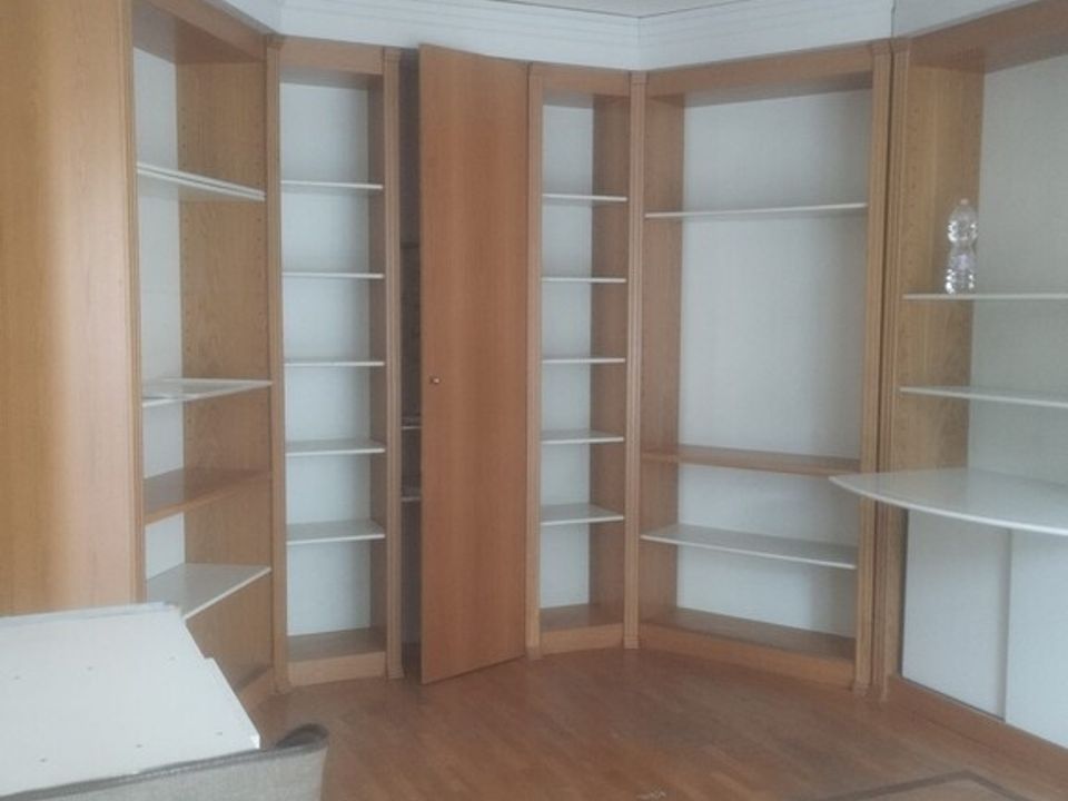 L'establiment comercial a Montegranaro, Fermo - foto 2