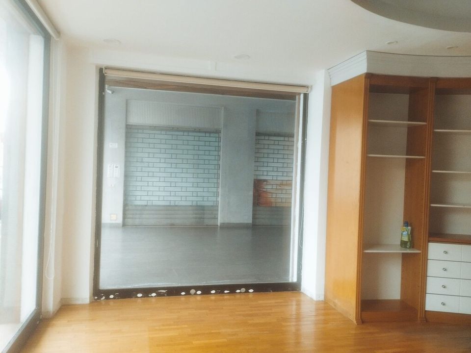 L'establiment comercial a Montegranaro, Fermo - foto 5