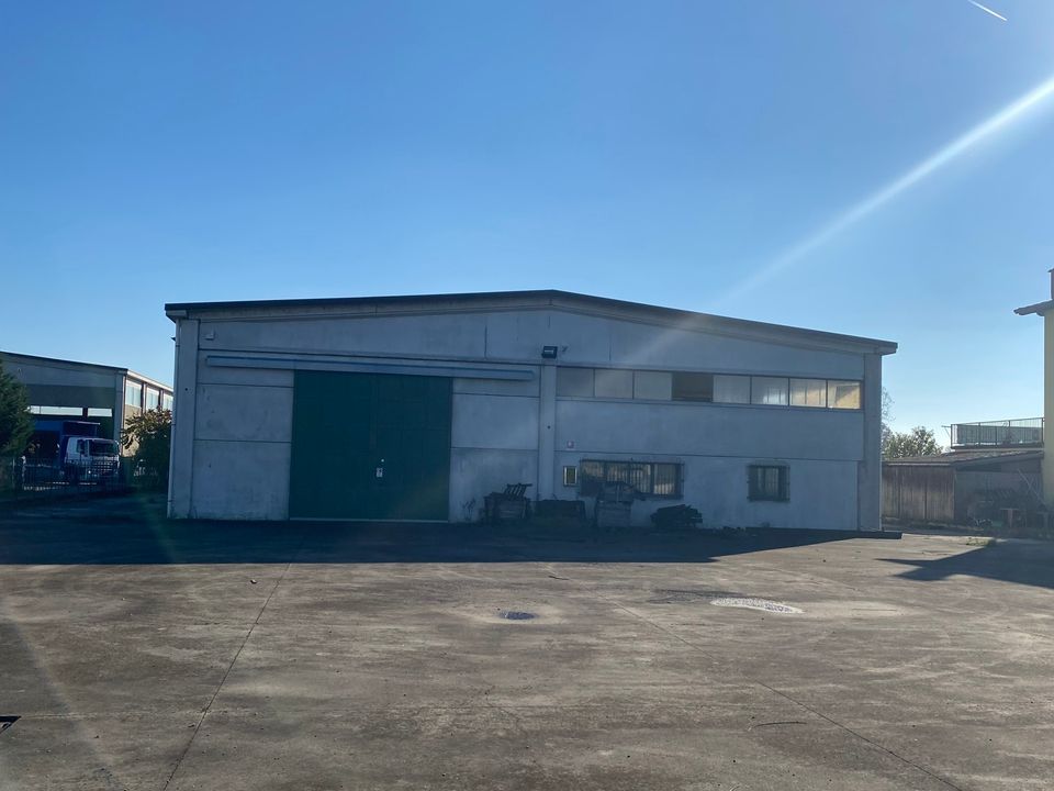 Commercieel vastgoed in Bastida Pancarana, Pavia - foto 1