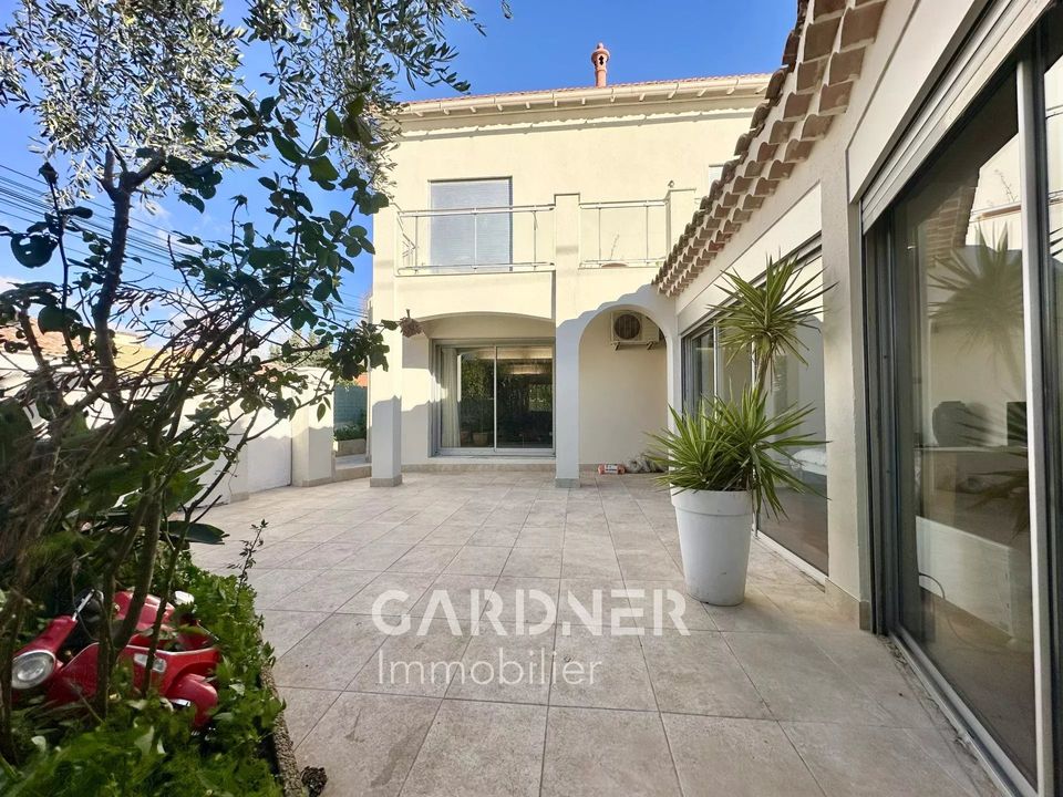 Villa i Marseille, Bouches-du-Rhone - foto 1