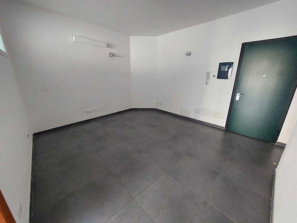 Erhvervsejendom i Sarzana, La Spezia - foto 3