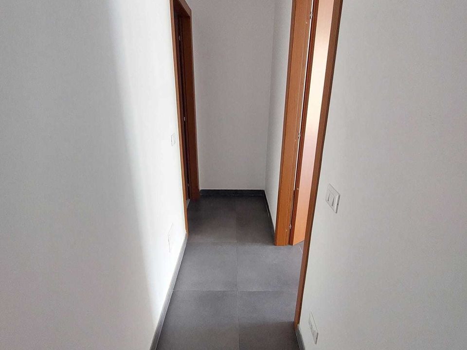 Erhvervsejendom i Sarzana, La Spezia - foto 5