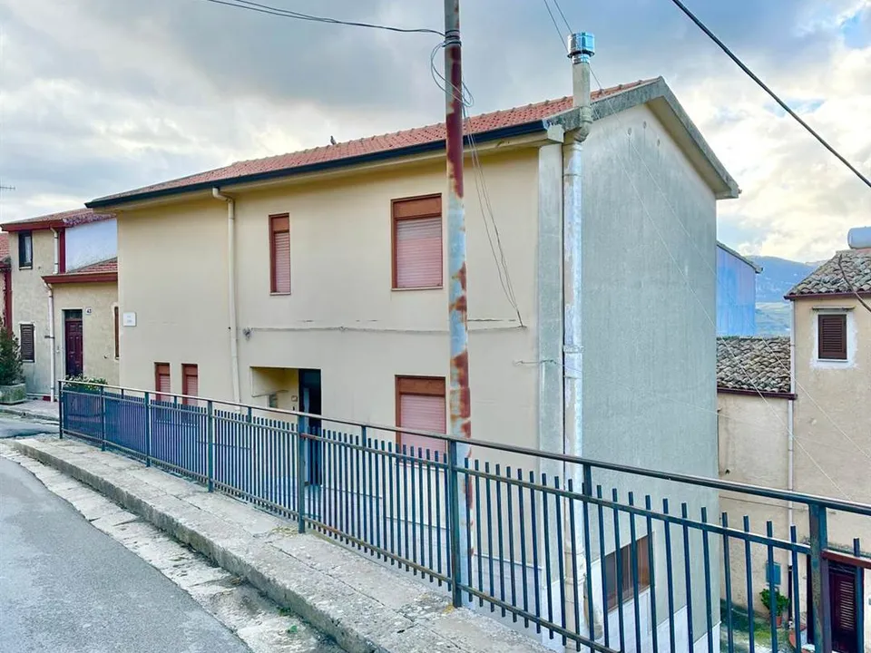Villa i Bisacquino, Palermo - foto 1