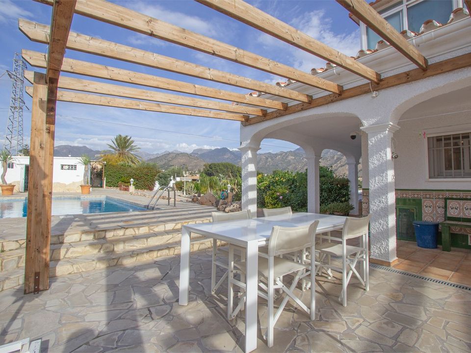 Villa i Nerja, Malaga - foto 4
