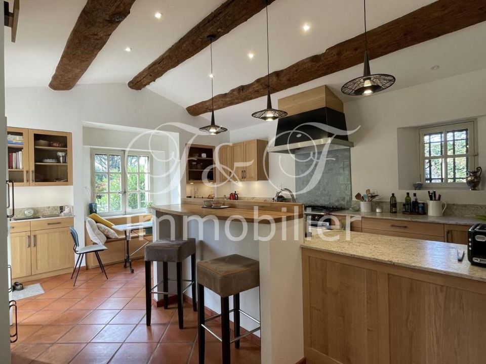 Villa in L'Isle-sur-la-Sorgue, Vaucluse - photo 3