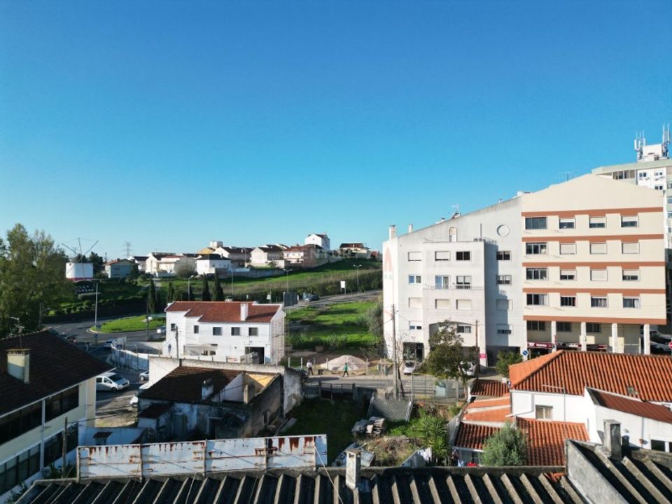 Helårsgrund i Odivelas, Lisbon - foto 2