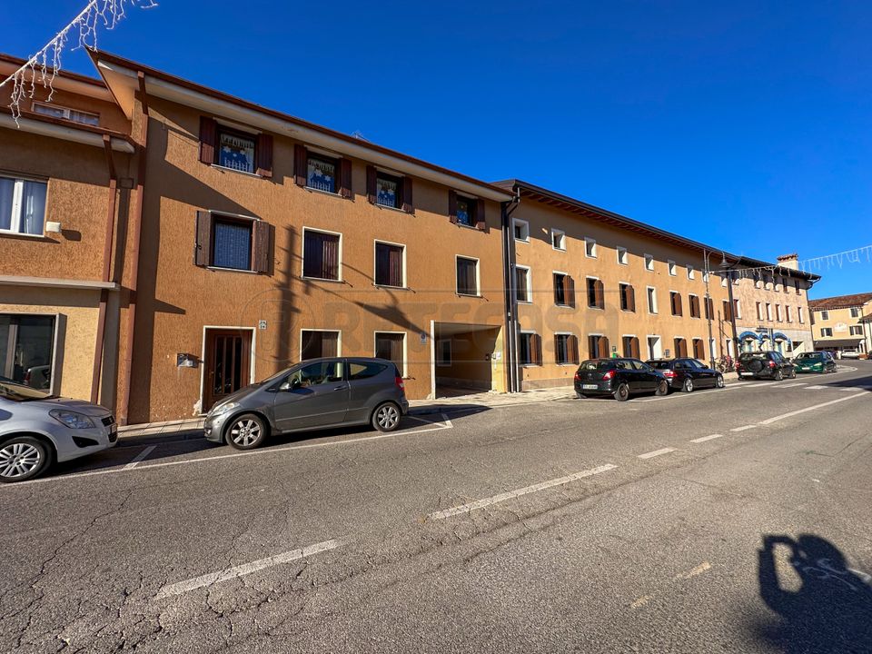 Rekkehus i Aiello del Friuli, Udine - bilde 1