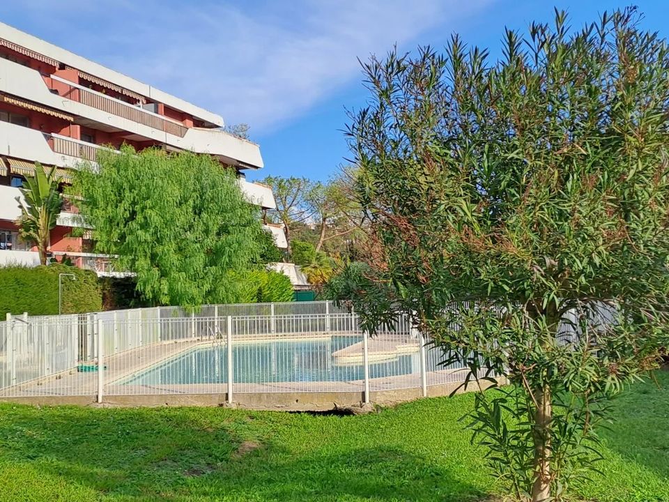 Lejlighed i Cagnes-sur-Mer, Alpes-Maritimes - foto 1