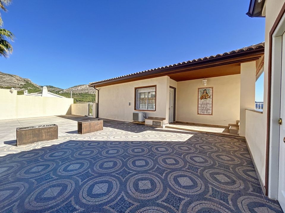Villa a Callosa D'en Sarria, Alicante - foto 2