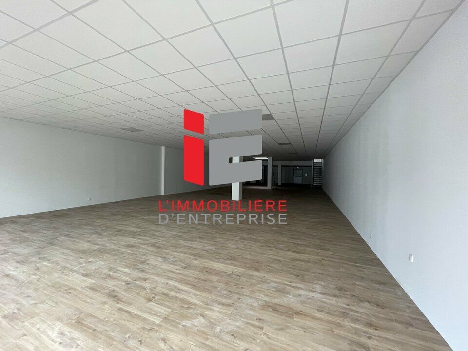 Erhvervsejendom i Lorient, Morbihan - foto 1