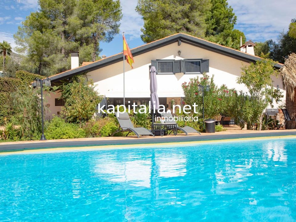 Villa i Ontinyent, Valencia - foto 1