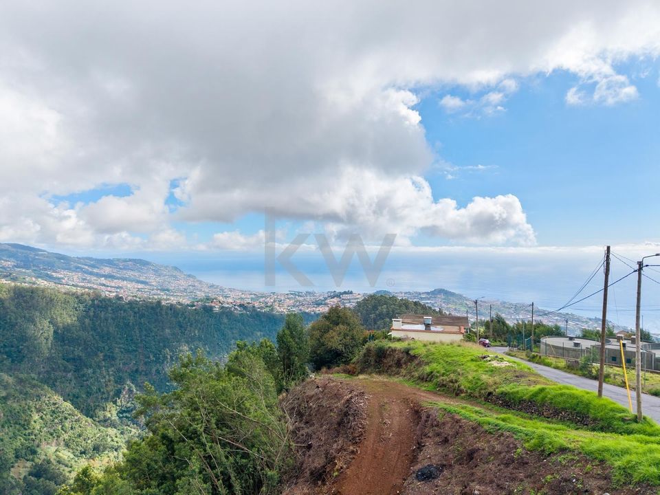 Helårsgrund i Camara de Lobos, Madeira - foto 1