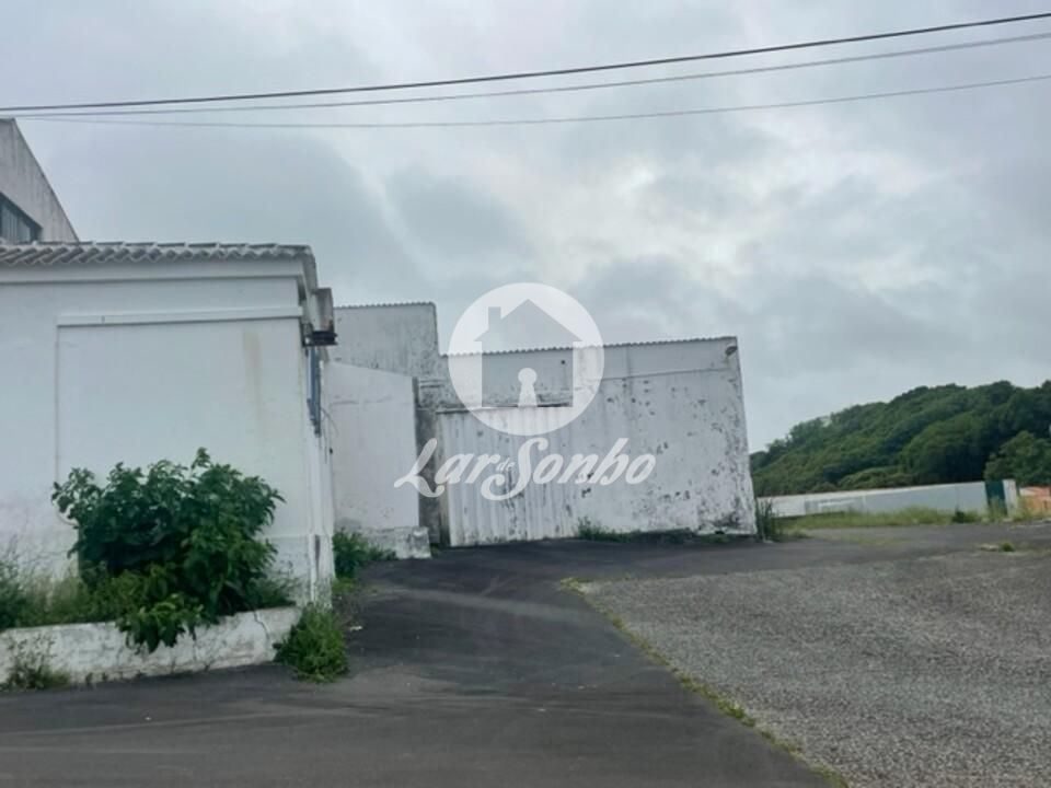 Erhvervsejendom i Vila da Praia da Vitoria, Terceira - foto 1