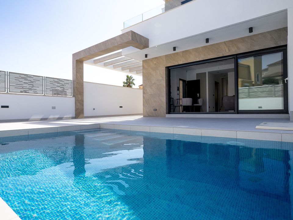 Villa i Villamartin, Alicante - foto 1