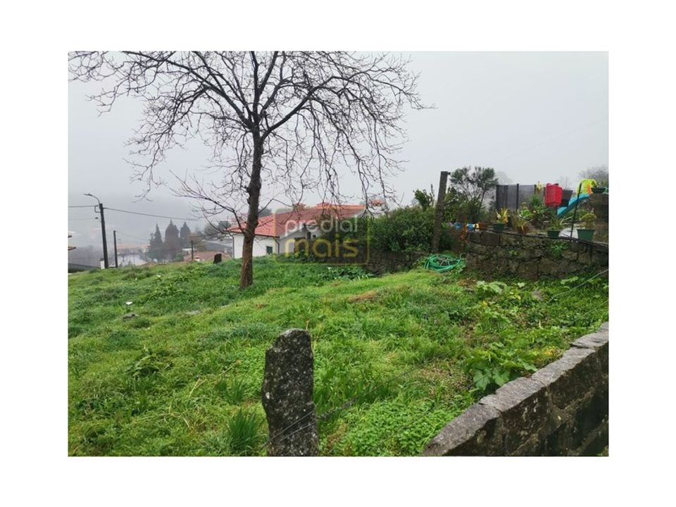 Helårsgrund i Airao (Santa Maria), Braga - foto 1