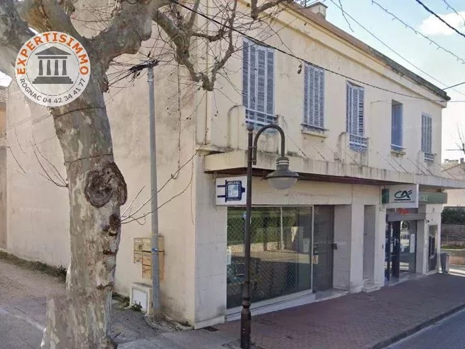 Erhvervsejendom i Rognac, Bouches-du-Rhone - foto 1