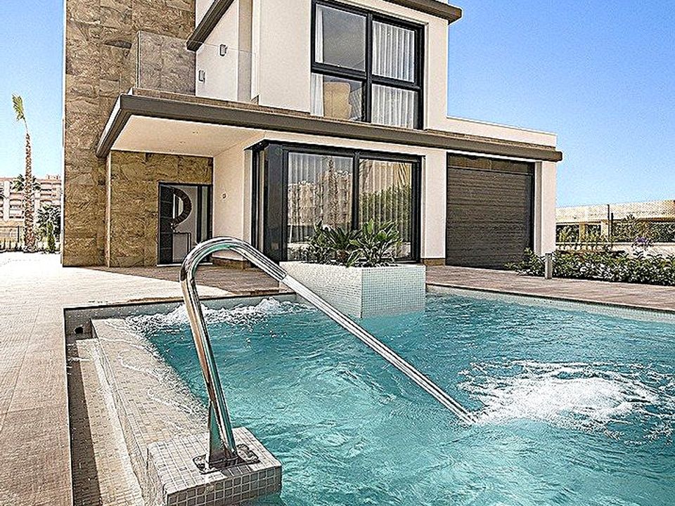 Villa i Cabo Roig, Alicante - foto 1