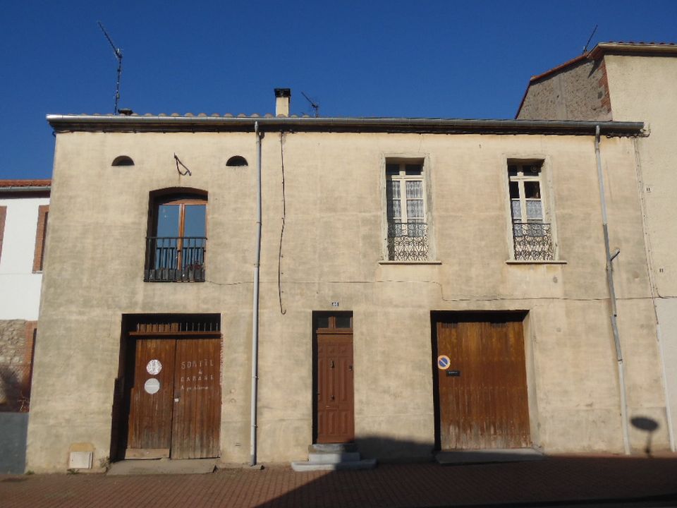 Villa i Le Boulou, Pyrenees-Orientales - foto 1
