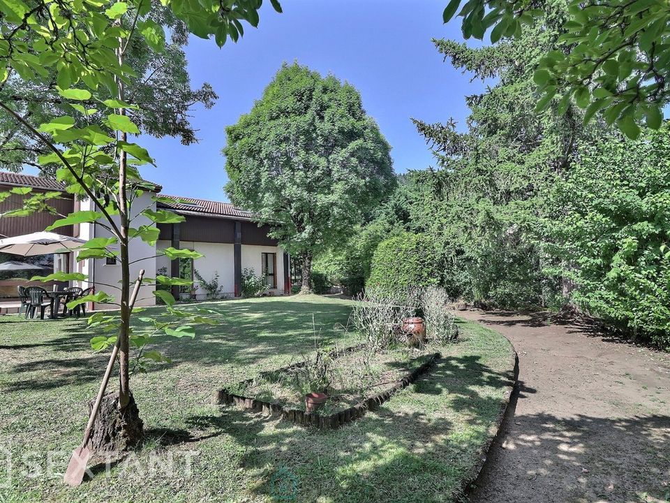 Villa i Thiers, Puy-de-Dome - foto 1