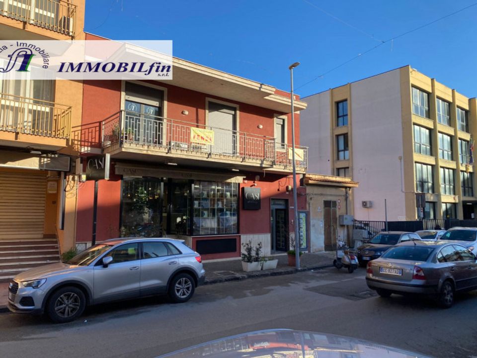 Erhvervsejendom i Villabate, Palermo - foto 1