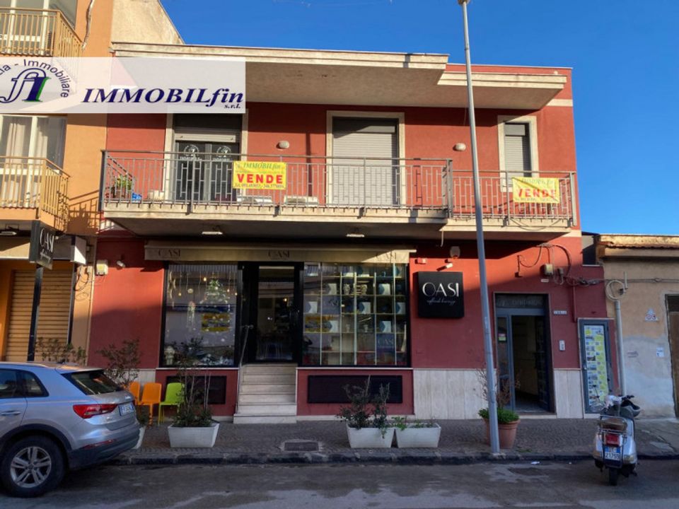 Erhvervsejendom i Villabate, Palermo - foto 2