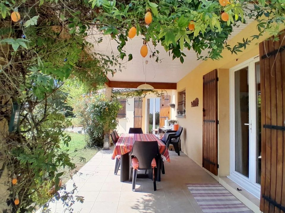 Villa i Montguyon, Charente-Maritime - foto 1