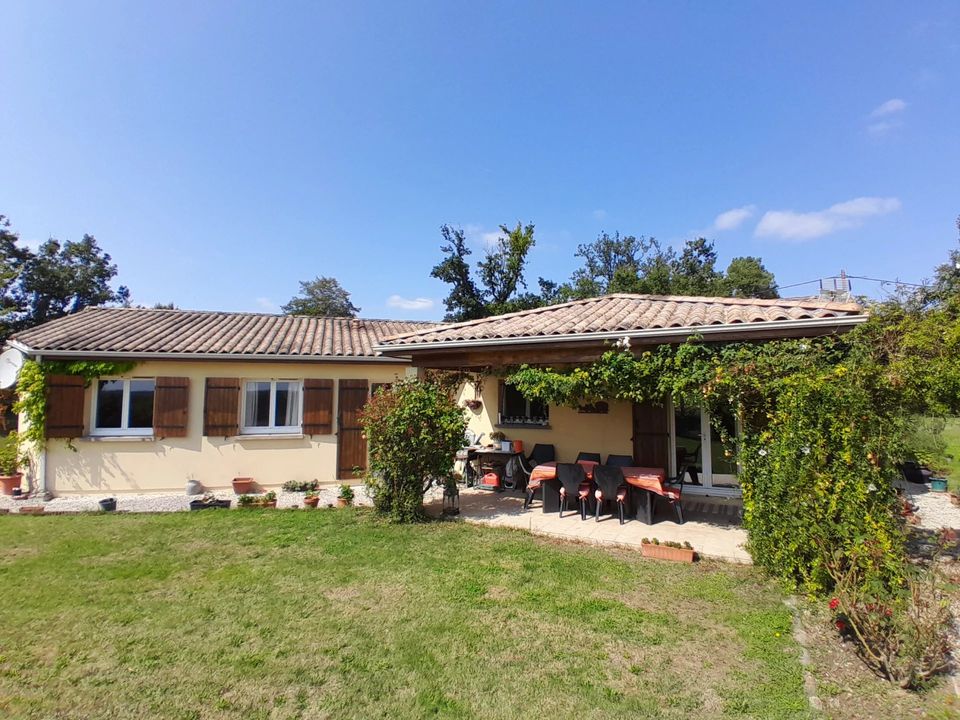 Villa i Montguyon, Charente-Maritime - foto 1