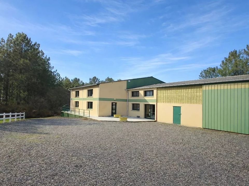 Villa i Montguyon, Charente-Maritime - foto 1