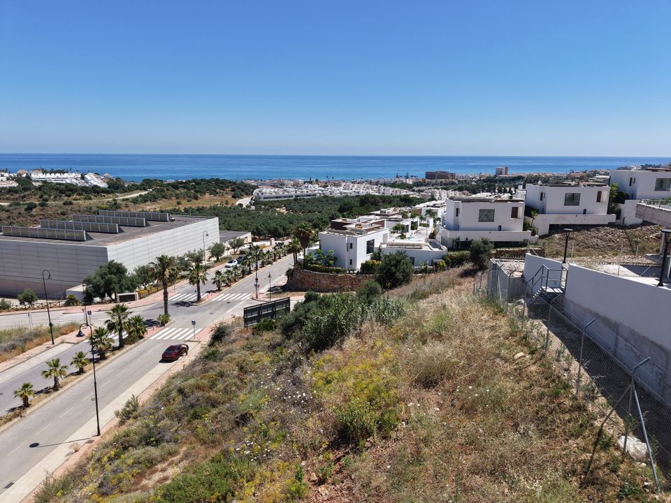Helårsgrund i Mijas Costa, Malaga - foto 2