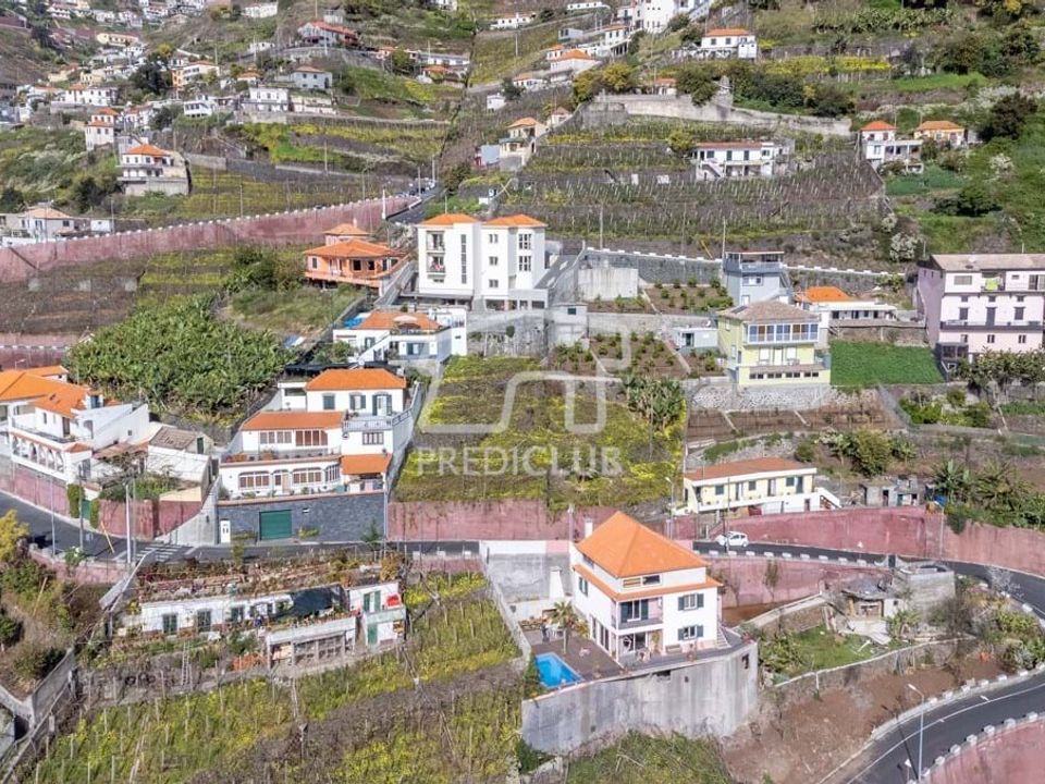 Helårsgrund i Camara de Lobos, Madeira - foto 1