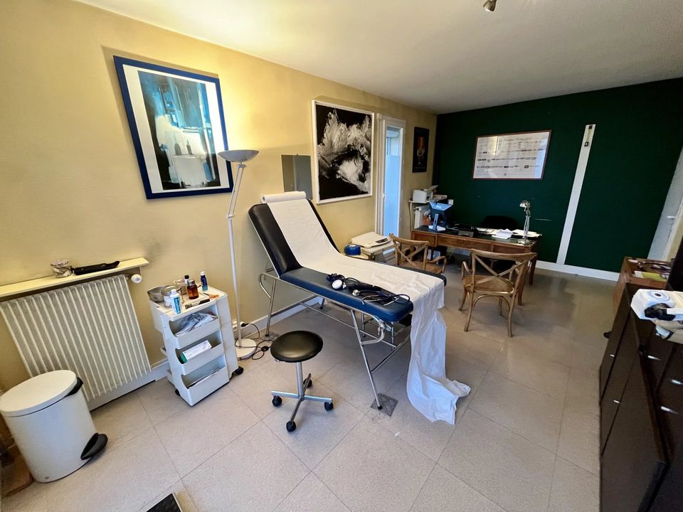 L'establiment comercial a Dourdan, Essonne - foto 2